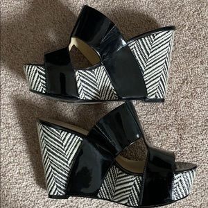 Black platform sandals